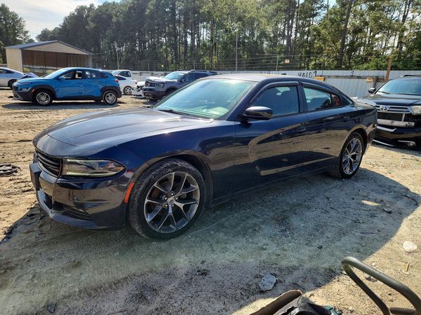 2016 DODGE CHARGER SXT