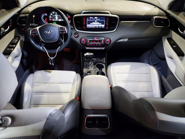 2019 KIA SORENTO