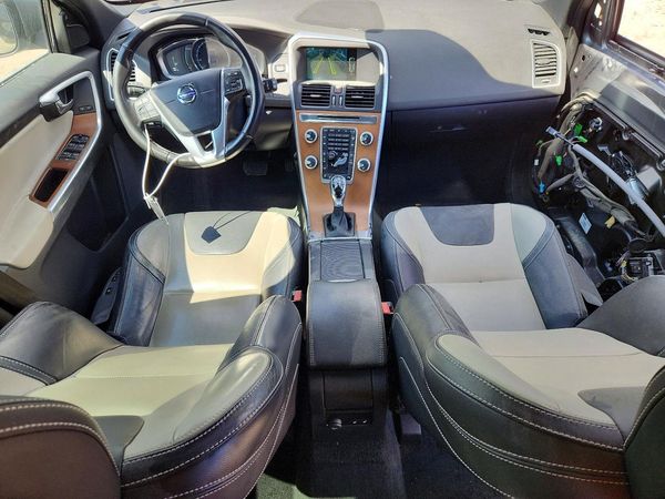 2016 VOLVO XC60