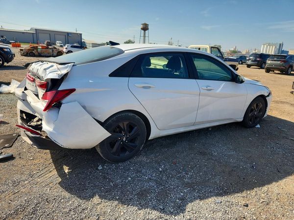 2021 HYUNDAI ELANTRA SEL w/ Convenience Pkg