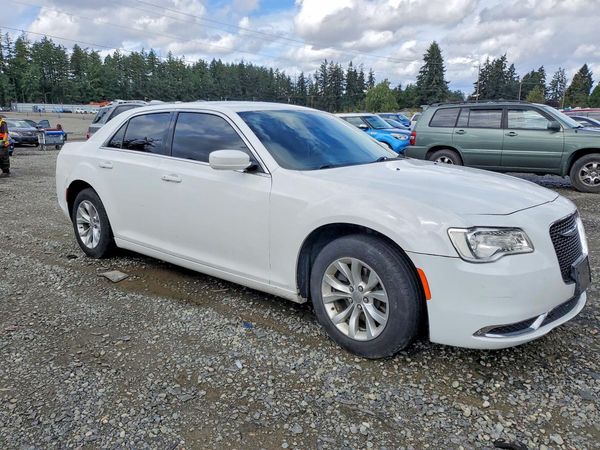 2016 CHRYSLER 300 Limited