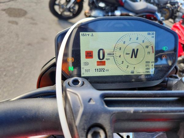 2023 DUCATI HYPERMOTARD