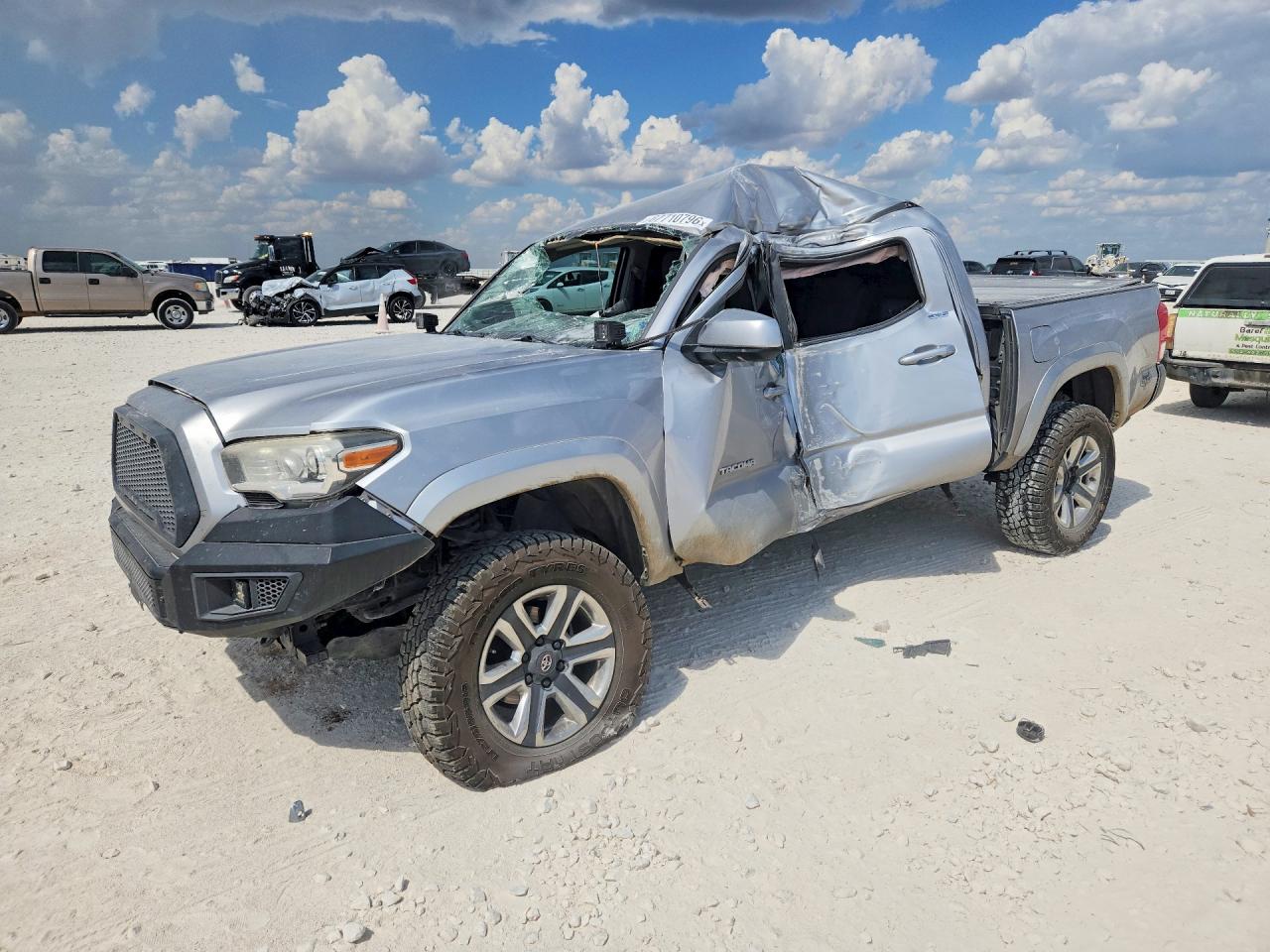 2017 TOYOTA TACOMA