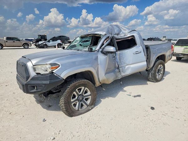 2017 TOYOTA TACOMA