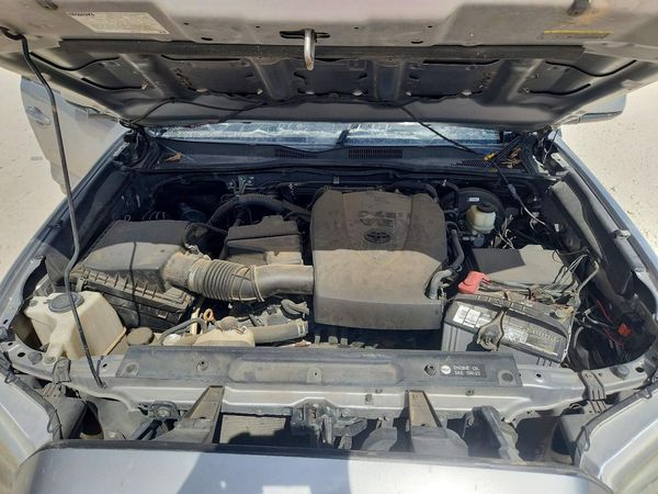 2017 TOYOTA TACOMA