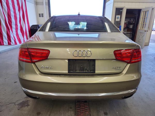 2013 AUDI A8