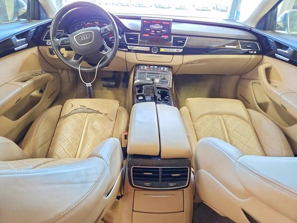 2013 AUDI A8