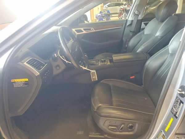 2017 GENESIS G80