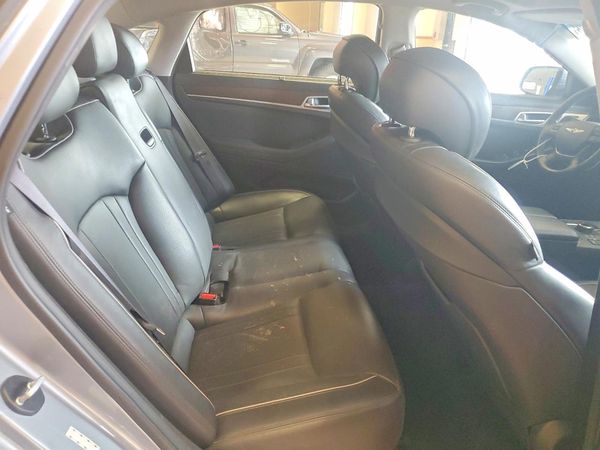 2017 GENESIS G80