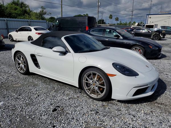 2017 PORSCHE BOXSTER