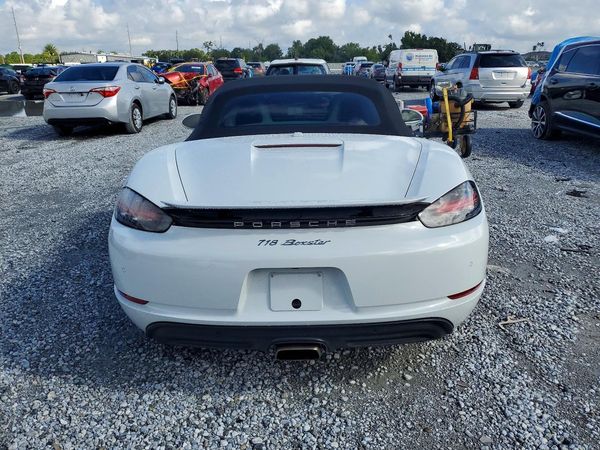 2017 PORSCHE BOXSTER