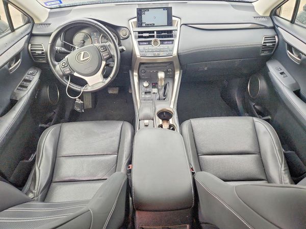 2015 LEXUS NX 200t Luxury