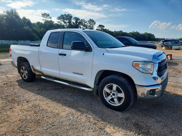 2015 TOYOTA TUNDRA SR5 Grade