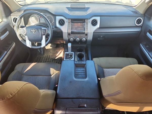 2015 TOYOTA TUNDRA SR5 Grade