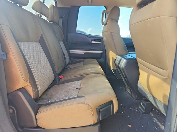 2015 TOYOTA TUNDRA SR5 Grade