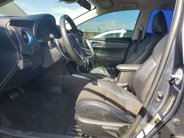 2017 TOYOTA COROLLA