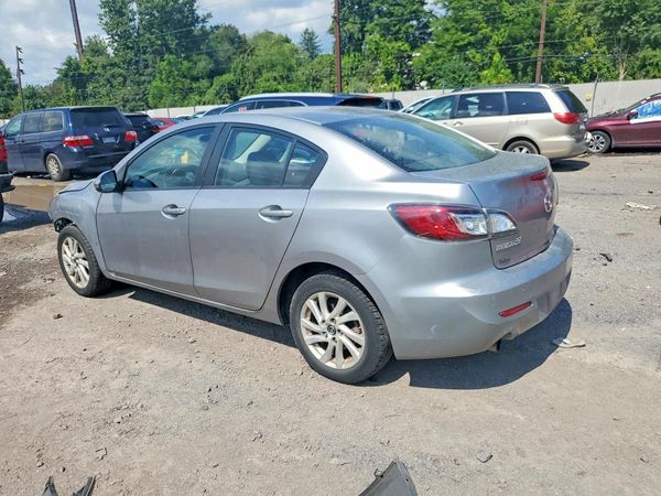 2013 MAZDA 3