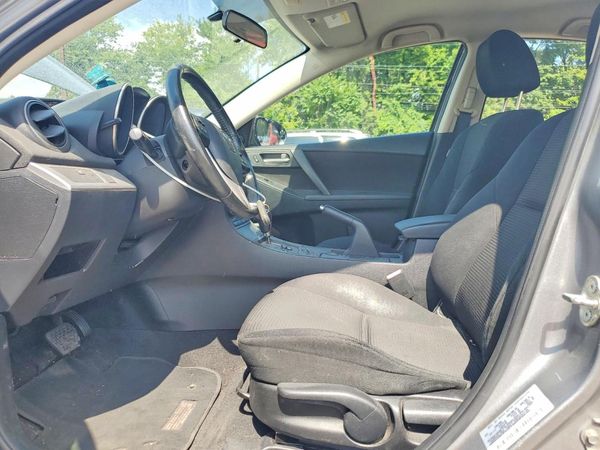 2013 MAZDA 3