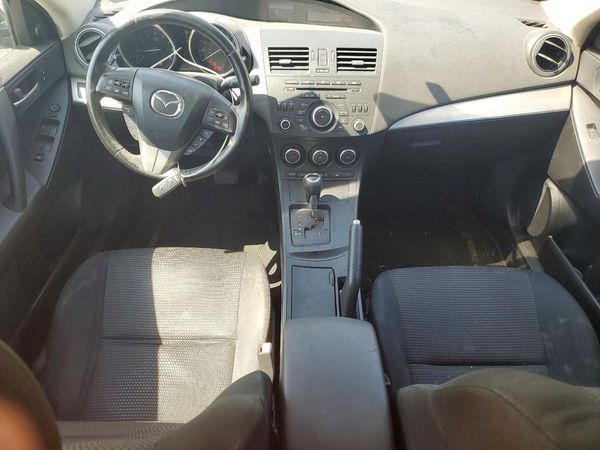 2013 MAZDA 3