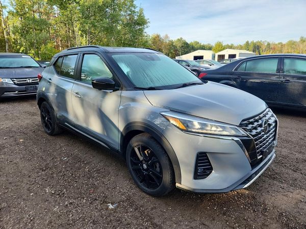 2021 NISSAN KICKS SR