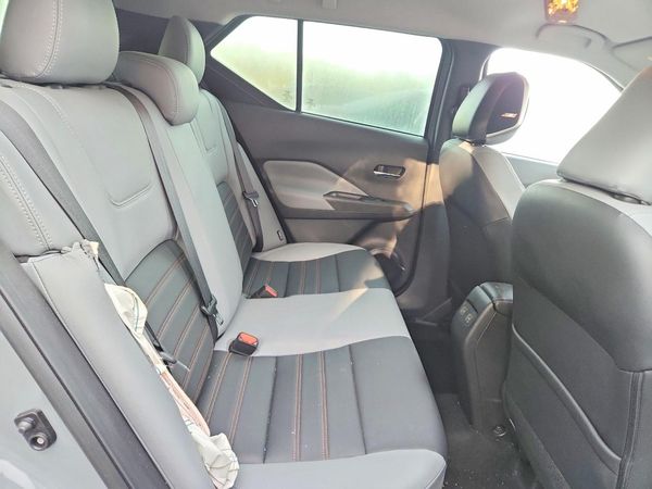2021 NISSAN KICKS SR