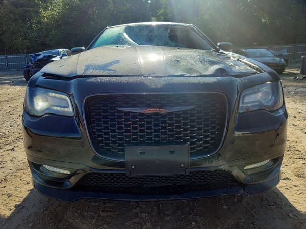 2023 CHRYSLER 300 Touring L