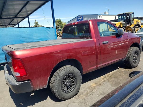 2016 RAM 1500 ST