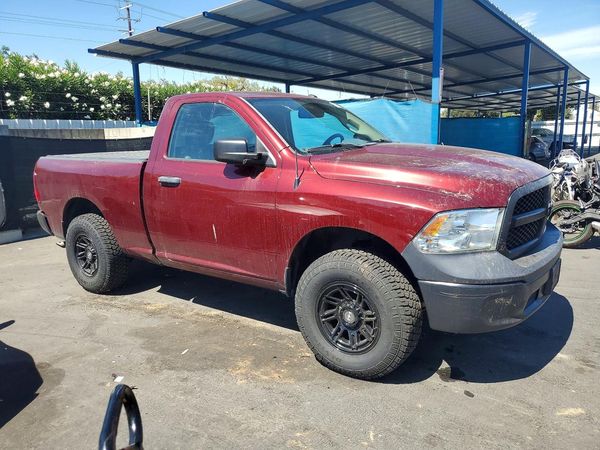 2016 RAM 1500 ST