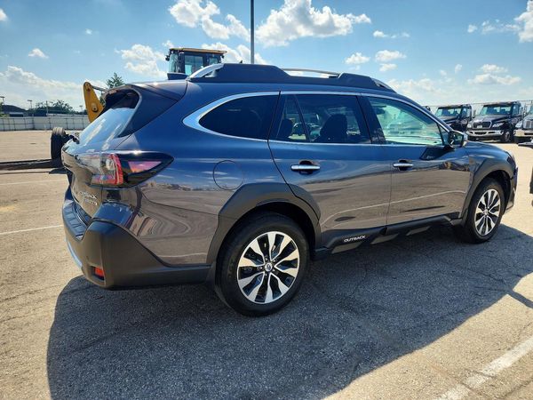 2024 SUBARU OUTBACK Touring