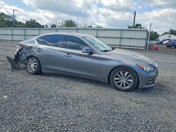 2016 INFINITI Q50 — Passenger 3/4
