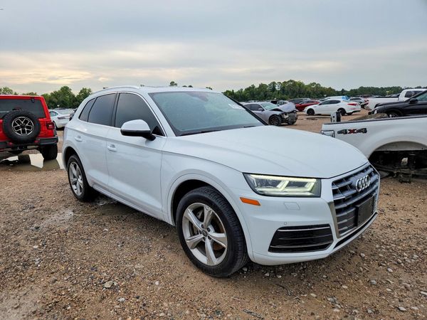 2020 AUDI Q5 quattro Premium Plus