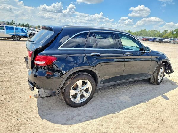 2018 MERCEDES-BENZ GLC