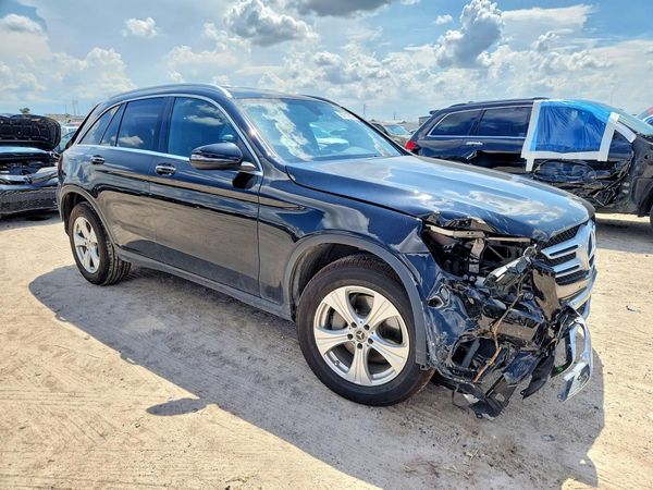 2018 MERCEDES-BENZ GLC