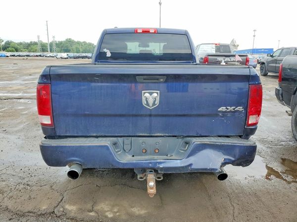 2013 RAM 1500 ST