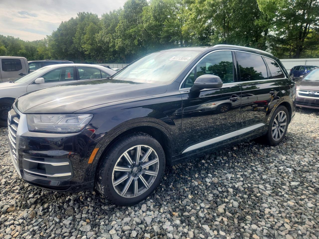 2017 AUDI Q7 quattro Premium Plus
