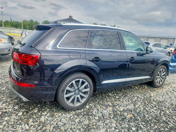 2017 AUDI Q7 quattro Premium Plus