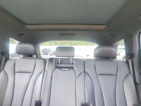 2017 AUDI Q7 quattro Premium Plus