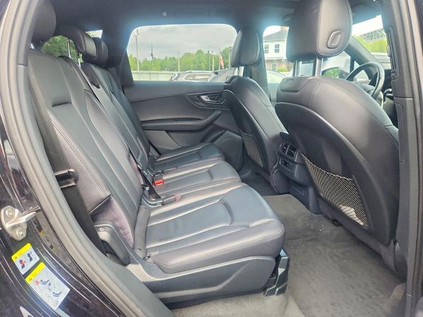 2017 AUDI Q7 quattro Premium Plus