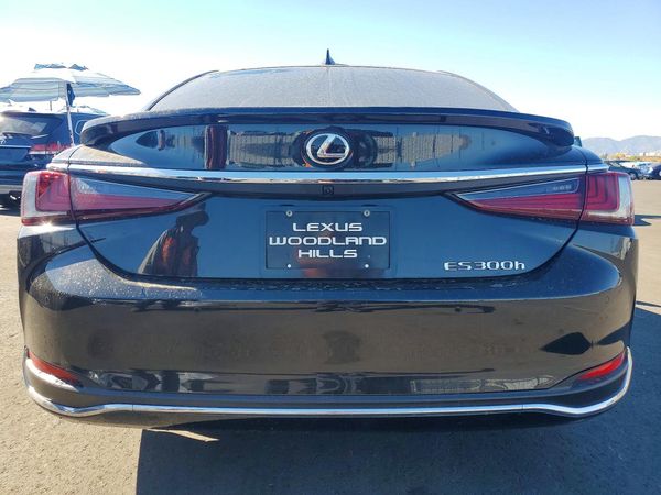 2025 LEXUS ES 300H
