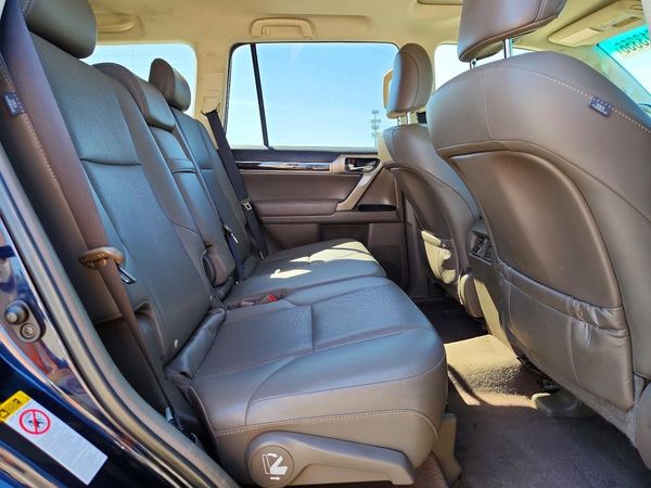 2017 LEXUS GX 460