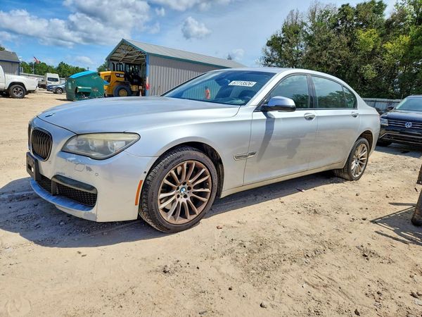 2014 BMW 750