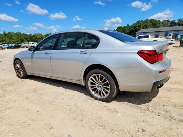 2014 BMW 750