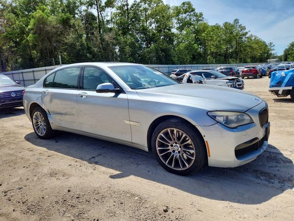 2014 BMW 750
