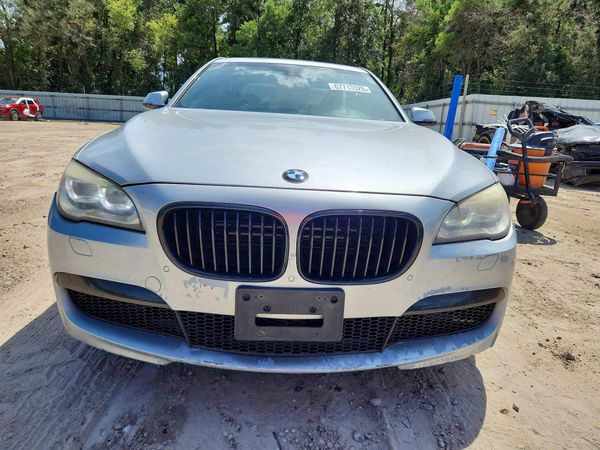 2014 BMW 750