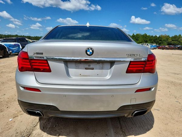 2014 BMW 750