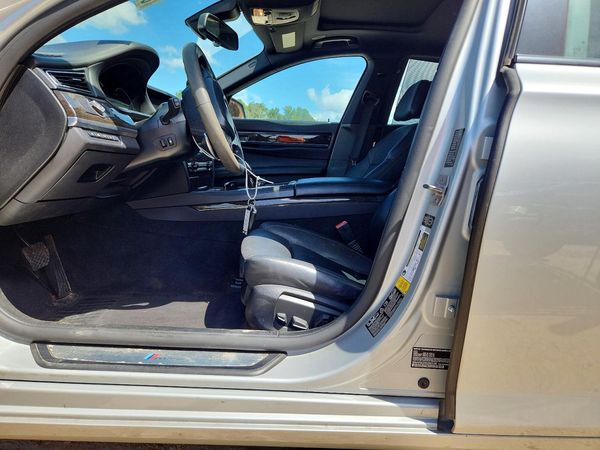 2014 BMW 750