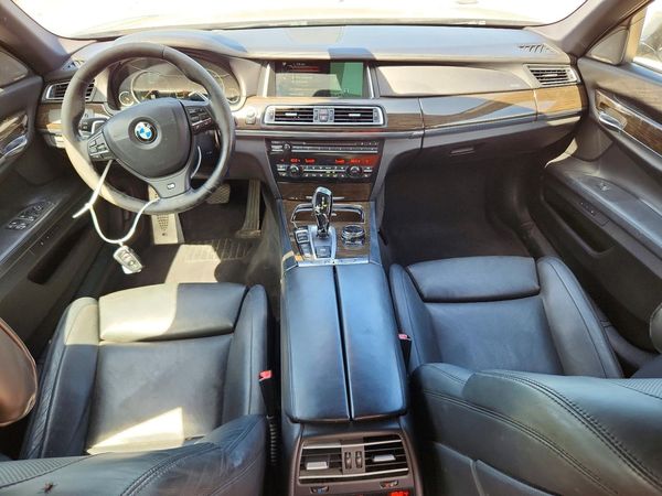 2014 BMW 750