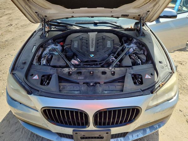 2014 BMW 750