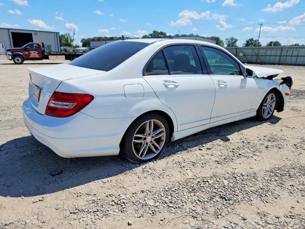 2014 MERCEDES-BENZ C