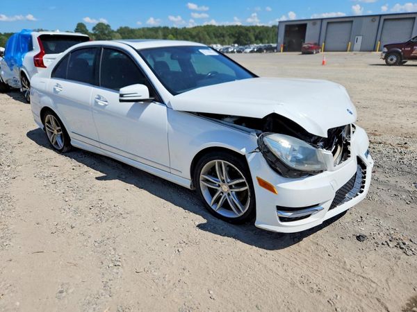 2014 MERCEDES-BENZ C